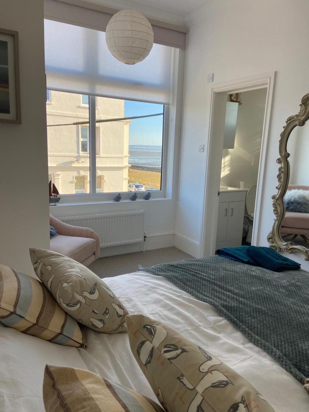 Stunning 2 Bed Apartment With Sea Views Littlestone-on-Sea Eksteriør bilde
